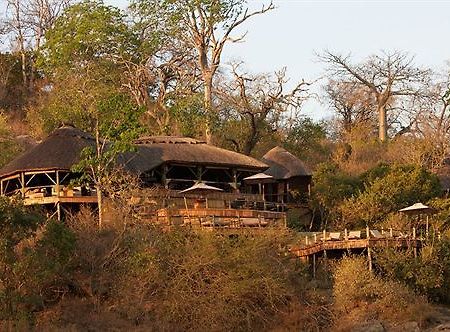 Serena Mivumo River Lodge Mkalinzu Exterior photo