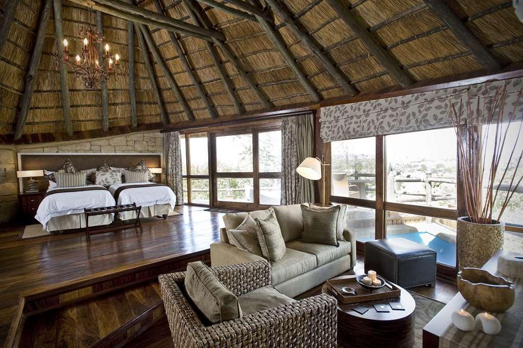 Serena Mivumo River Lodge Mkalinzu Room photo